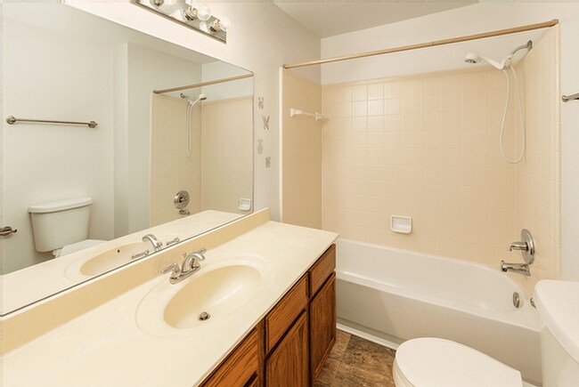 Building Photo - 2838 Bombridge Ct