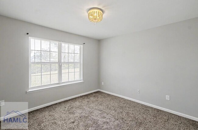 Building Photo - 404 Clairemore Cir