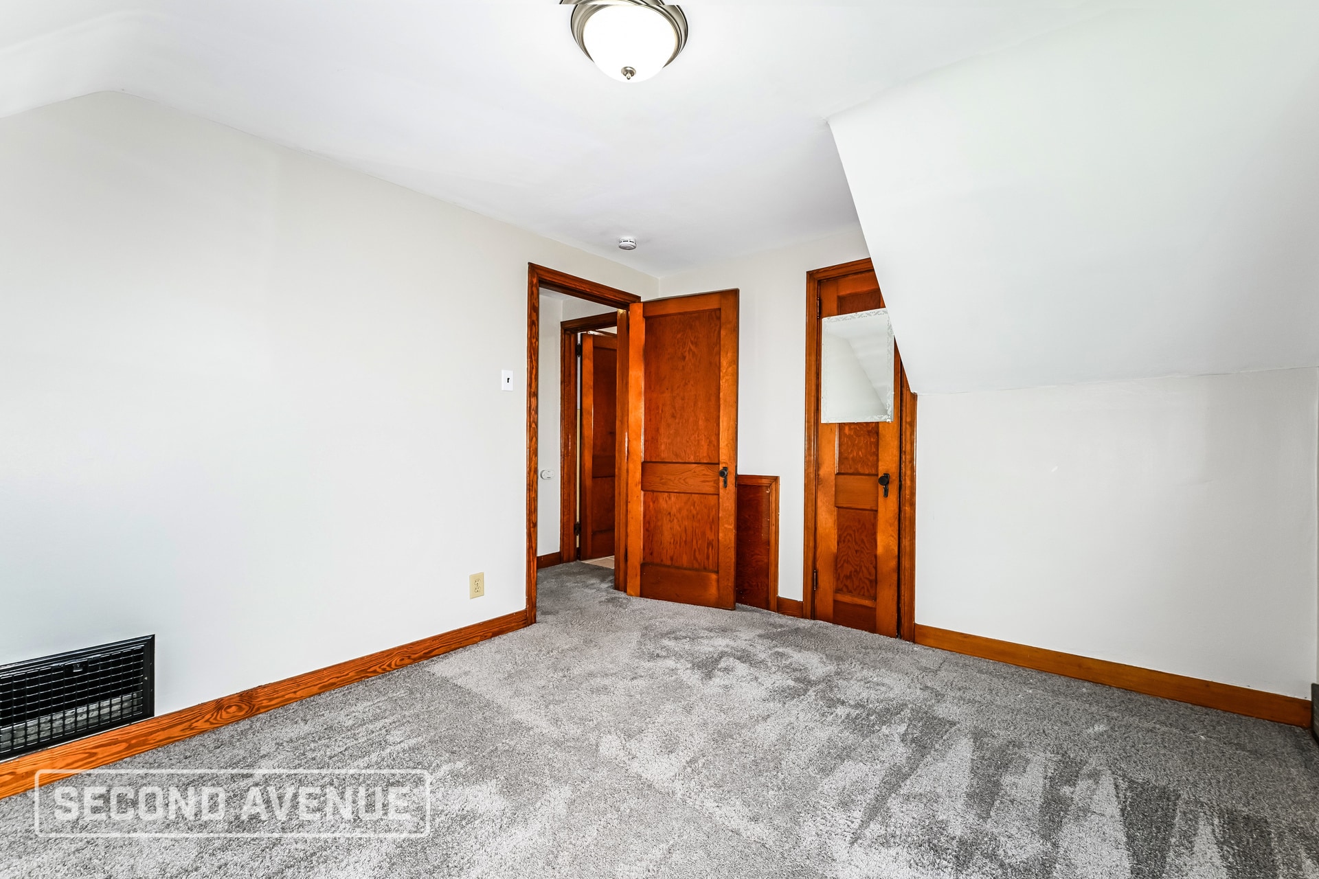 Building Photo - 1514 James St