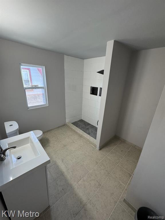 Building Photo - 4707 Buckingham
