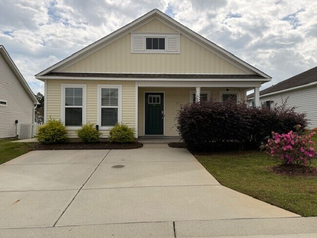 Primary Photo - Home is located in Avendale-Rocky Point ad...