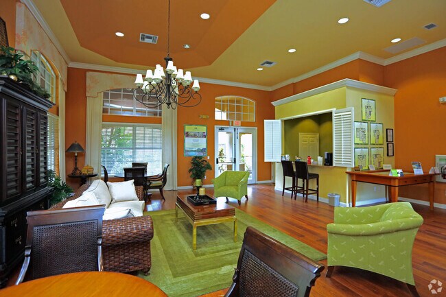 Building Photo - 5024 Lantana Rd