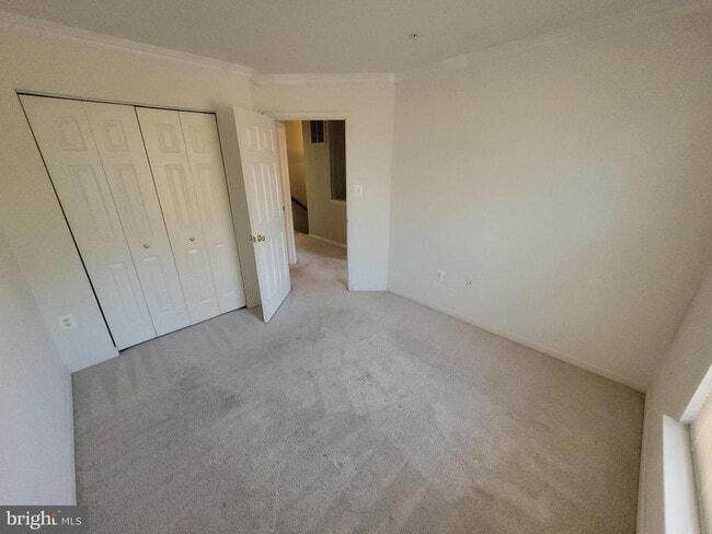 Building Photo - 4008 Spirea Ct