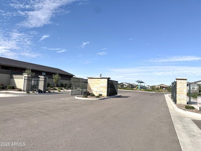 Building Photo - 17339 W Eva St