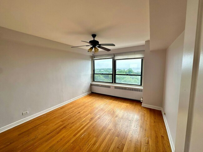 Building Photo - 4180.5 N Marine Dr