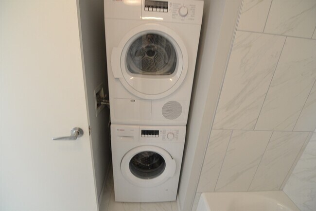 Building Photo - 1282 Boylston St