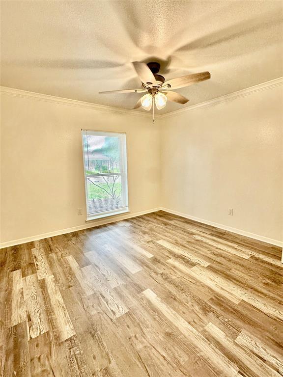 Building Photo - 12027 Meadow Hollow Dr