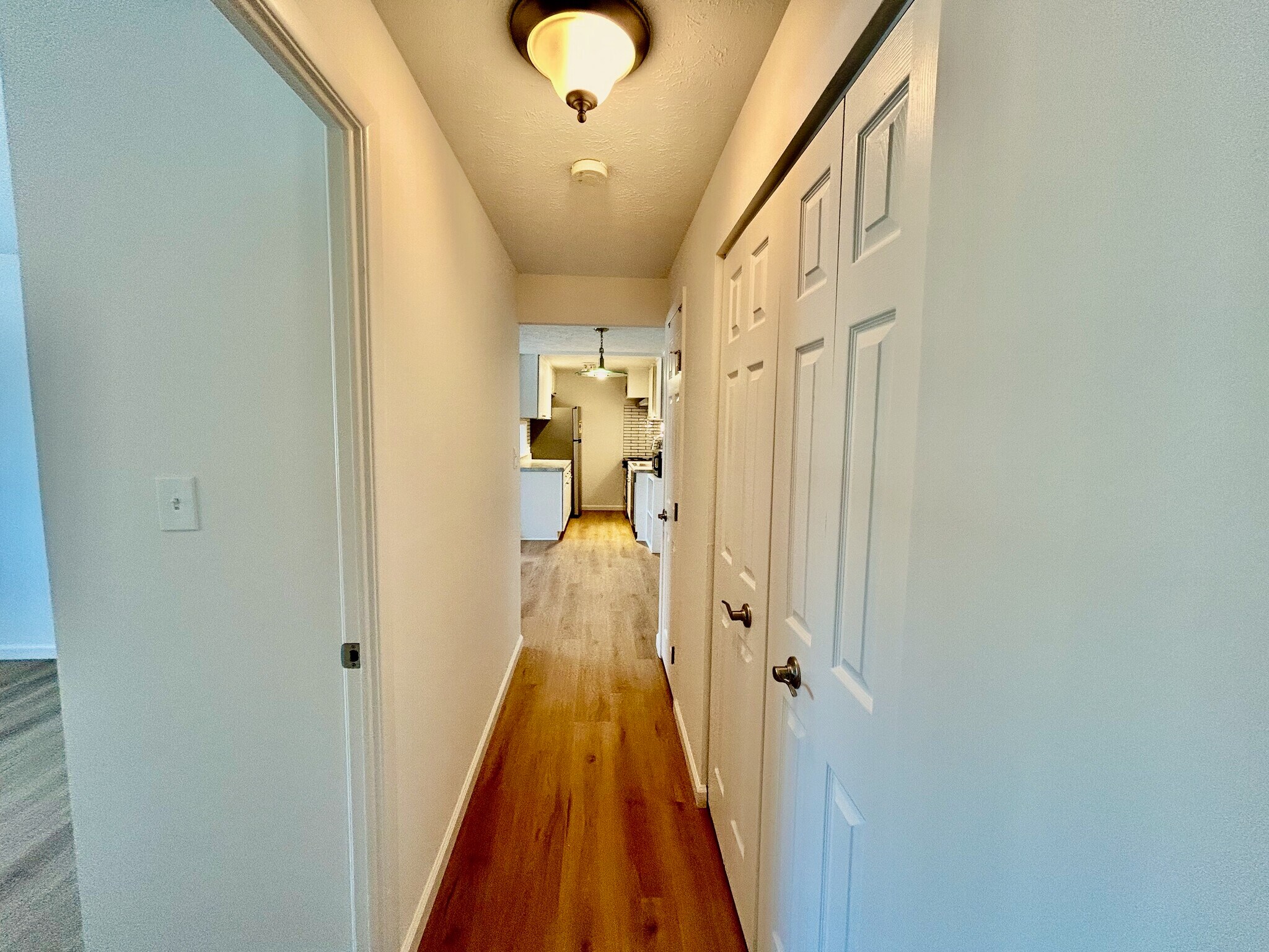 Building Photo - 5011 Nob Hill Dr