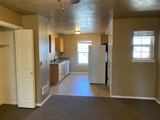 Building Photo - 545 Caribou Apartments