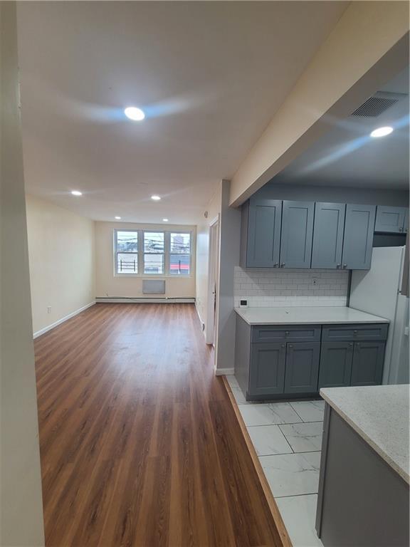 Building Photo - 179 Newport St