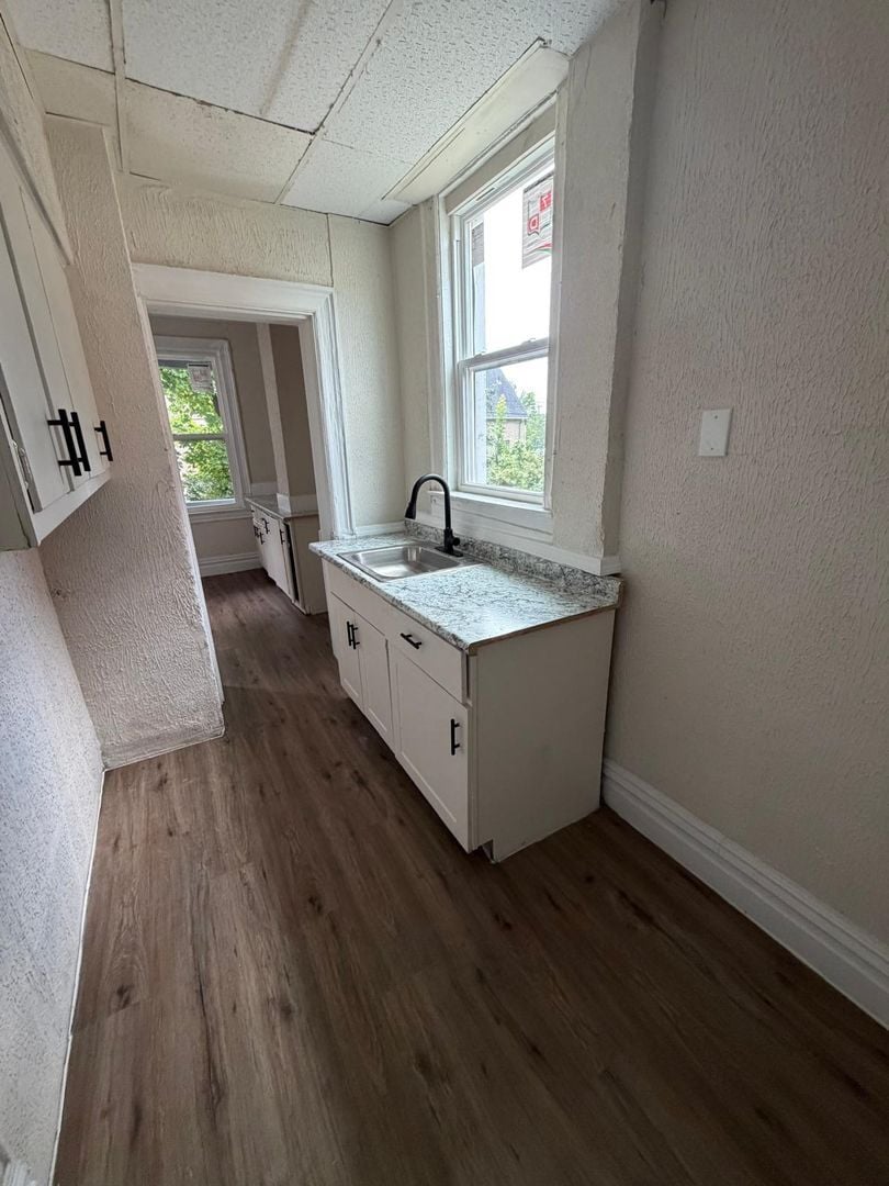 Building Photo - 7122 Idlewild St