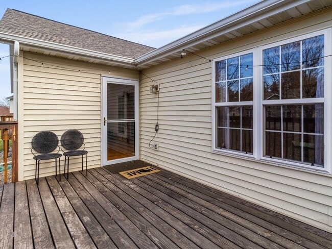 Building Photo - 6306 Vicksburg Rd