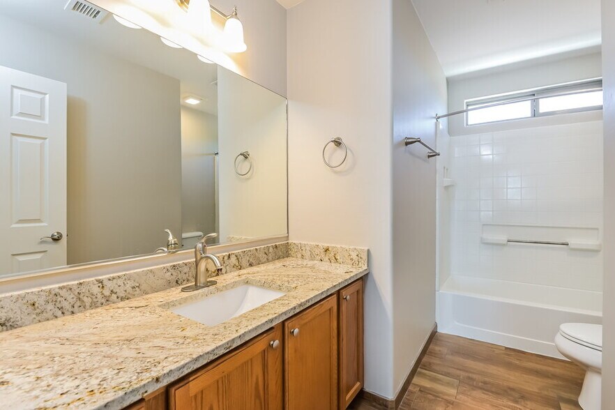 Building Photo - 14863 S Avenida Cucana