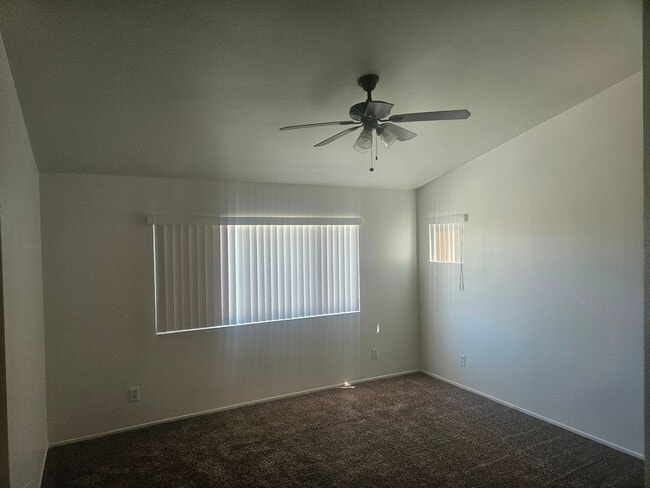 Building Photo - 3 bedroom home on cul-de-sac!