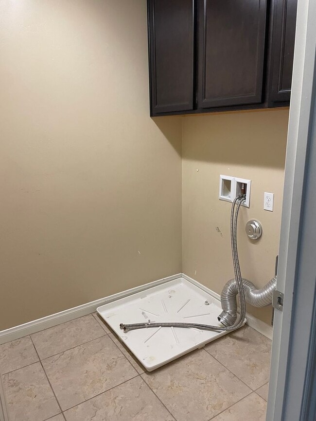 Building Photo - 8215 Prentice Hall Dr