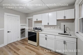 Building Photo - 22 Florence St