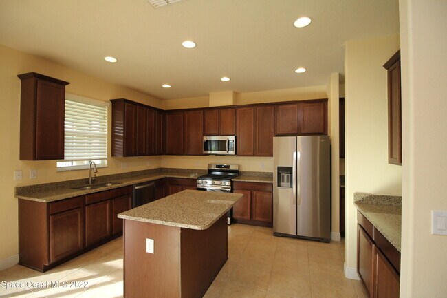 Building Photo - 4858 Borealis Ct