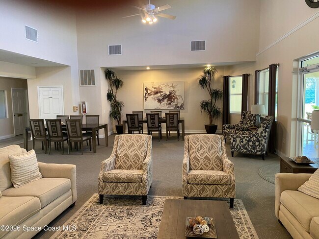 Building Photo - 8951 Lake Dr