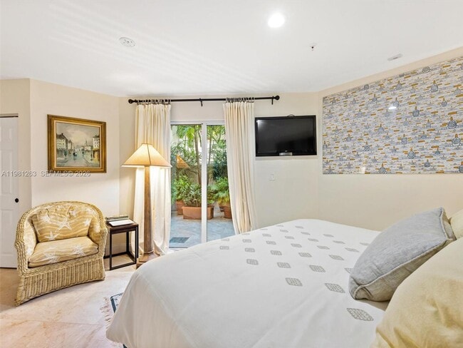 Building Photo - 2416 Fisher Island Dr