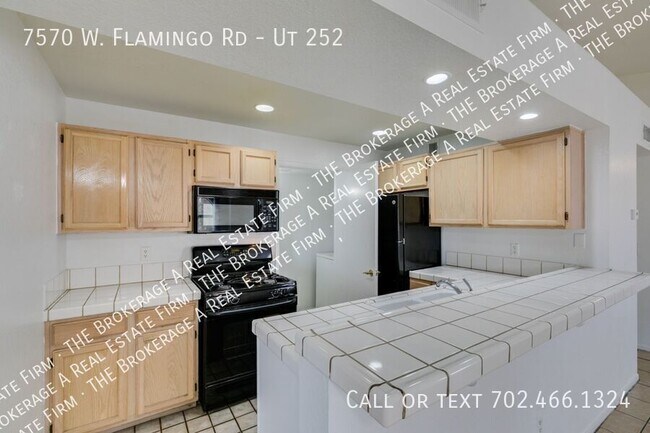 Building Photo - 7570 W Flamingo Rd