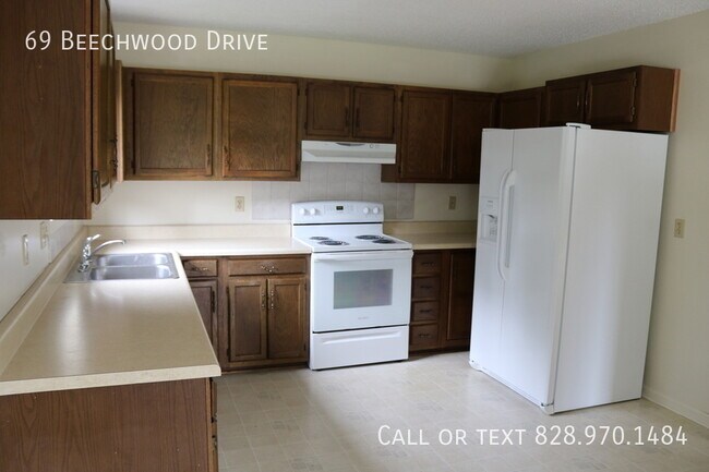 Building Photo - 69 Beechwood Dr