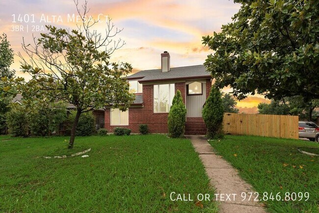 Building Photo - 1401 Alta Mesa Ct