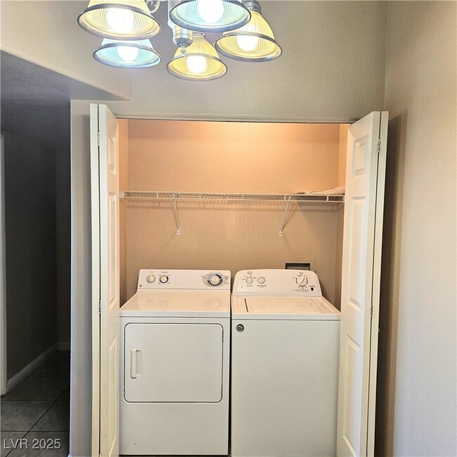 Building Photo - 2120 Ramrod Ave