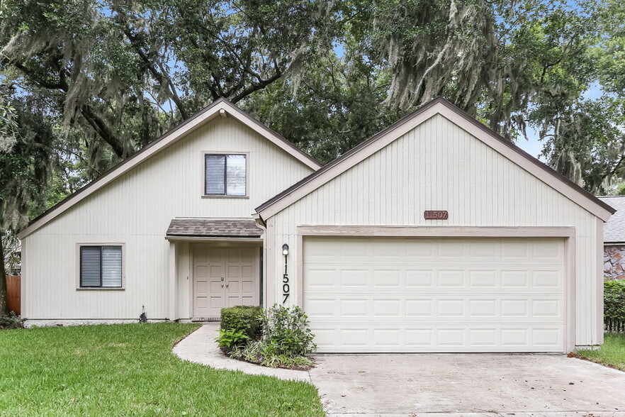 Primary Photo - 11507 Kelvyn Grove Pl