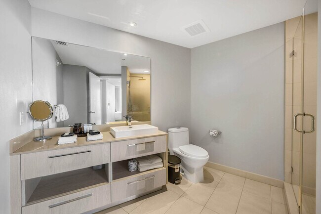 Building Photo - 4111 S Ocean Dr