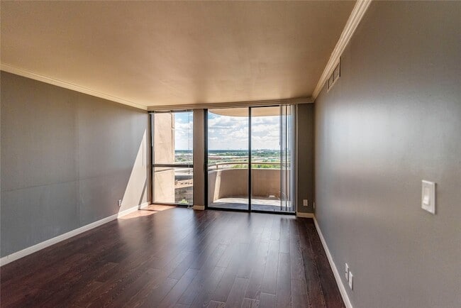 Building Photo - 3525 Sage Rd