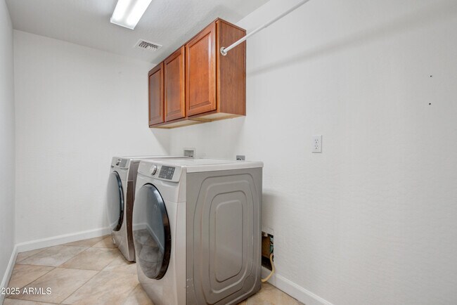 Building Photo - 33406 N 23rd Dr