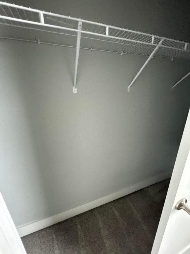 Building Photo - 147 N Sand Palm Rd