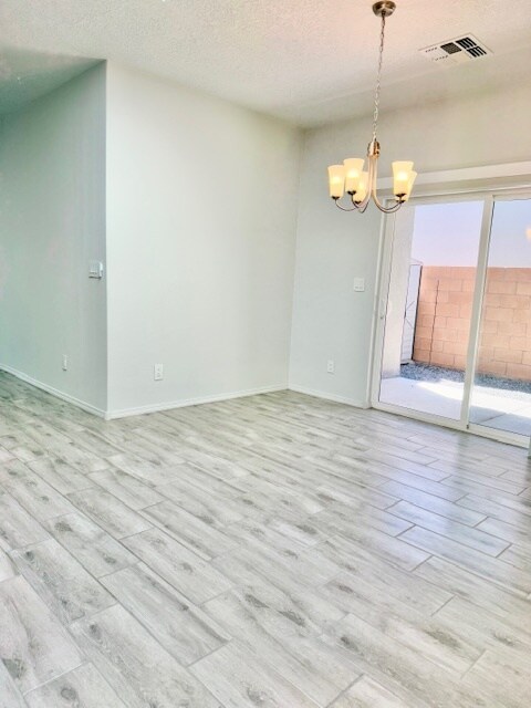 Building Photo - 6113 Strand Loop SE
