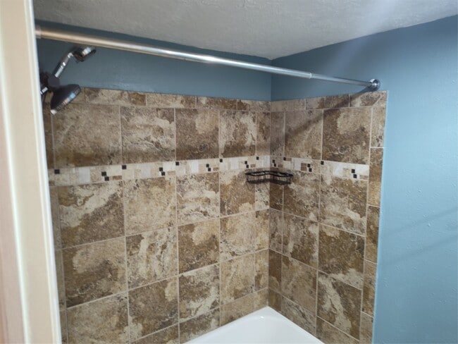 Building Photo - 3347 Silverside Dr