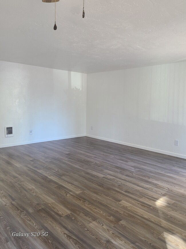 Living Room - 1281 Royvonne Ave SE