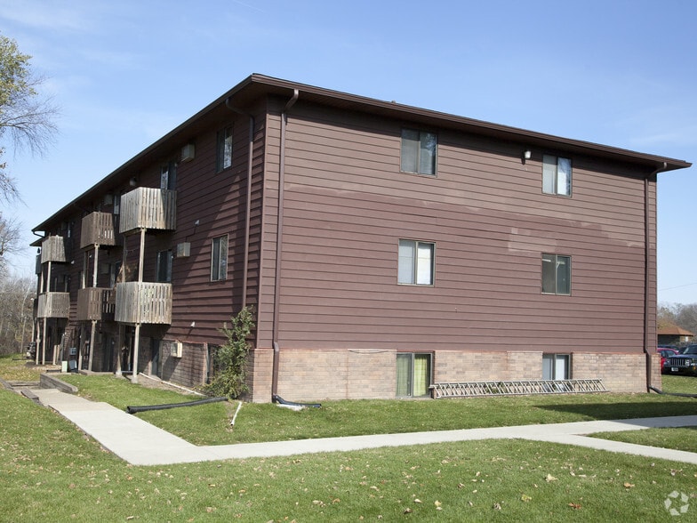 Building Photo - Cypress 1 (East Ridge)