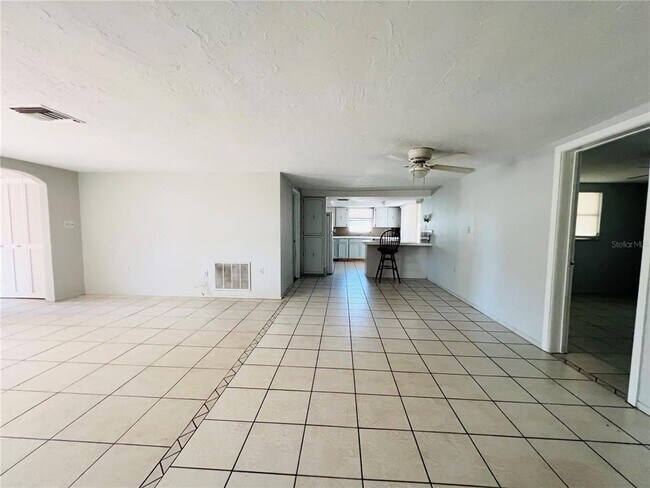 Building Photo - 7811 Embassy Blvd