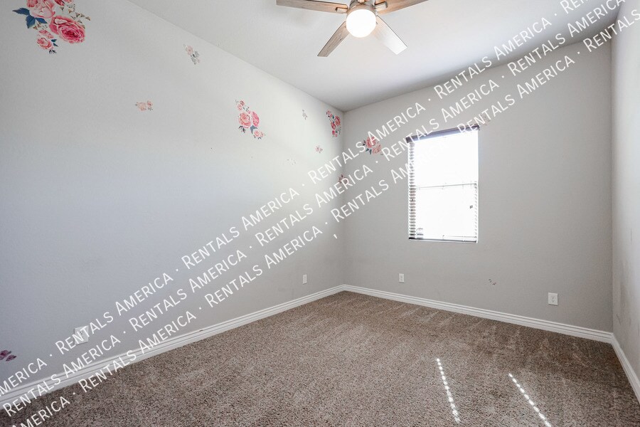 Building Photo - 8544 W Midway Ave