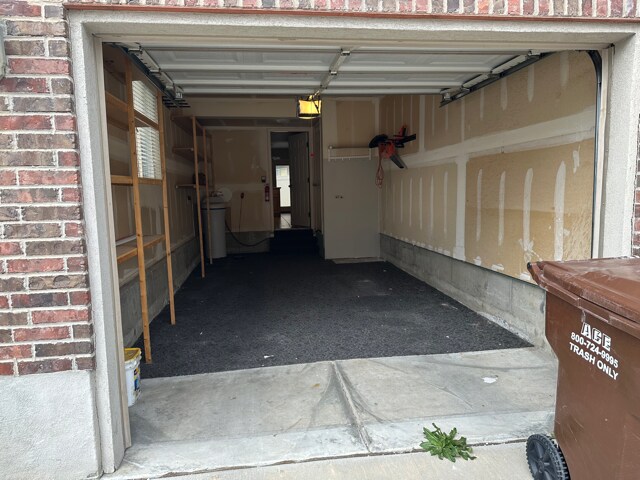 Building Photo - 136 Arlington Way