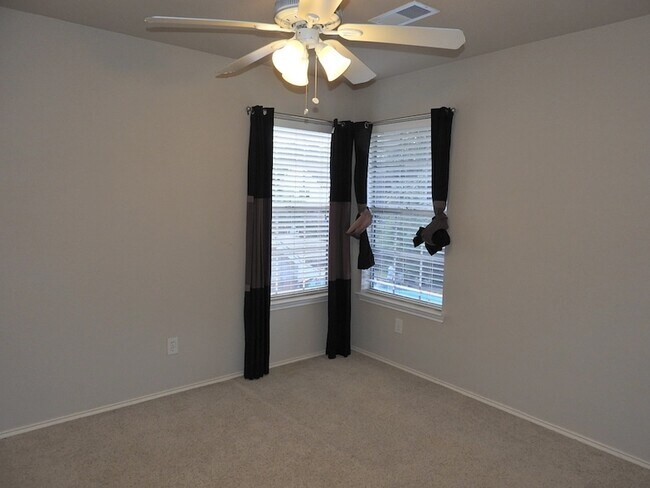 Building Photo - 4427 Wavertree Dr