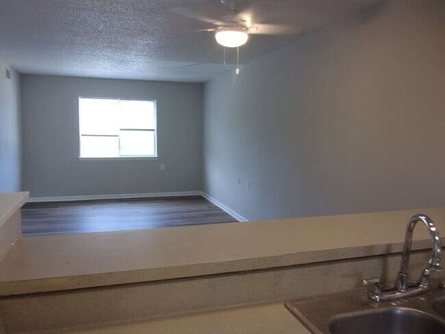 Building Photo - 1694 Eagles Pl