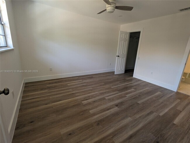 Building Photo - 6445 SW 116th Pl
