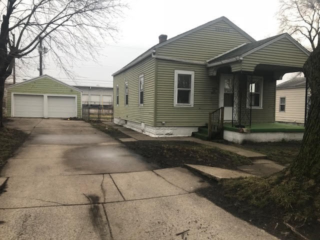 Building Photo - 2211 W Indiana Ave