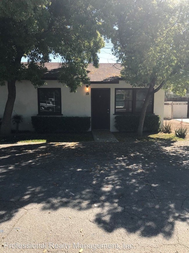 Primary Photo - 824-824 Roberts Ln