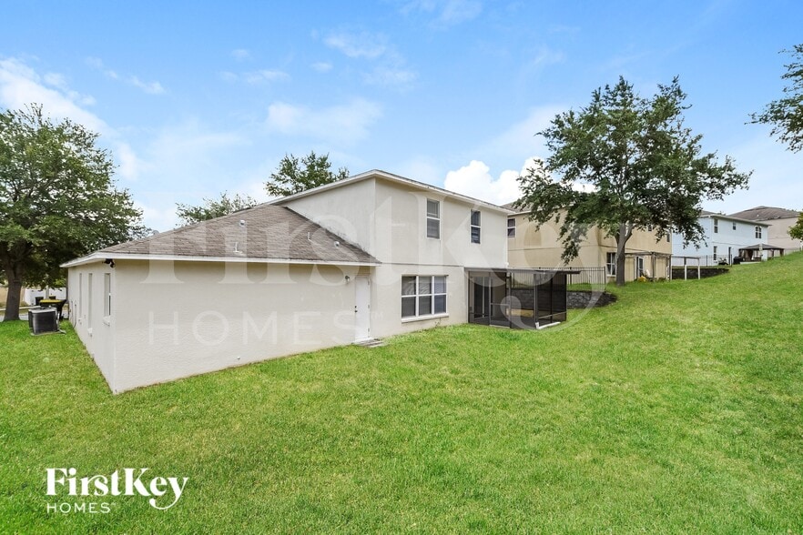 Building Photo - 642 Skyridge Rd