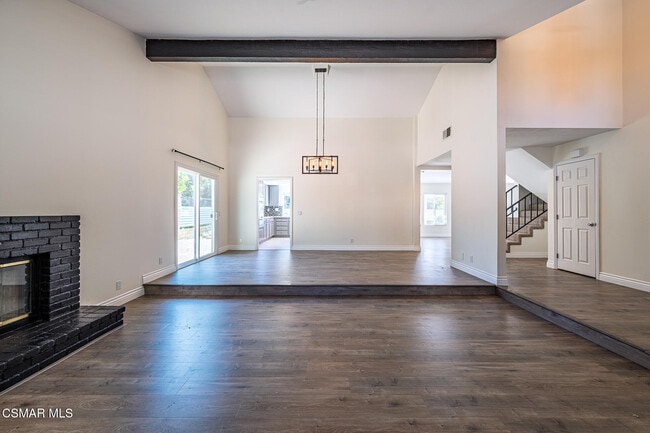 Building Photo - 1696 Shadow Oaks Pl