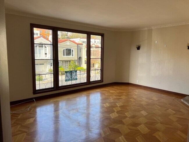 Building Photo - 3 Bedroom / 2 Bath House in West Portal!