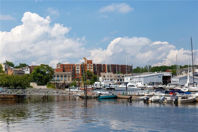 Building Photo - 123 Mamaroneck Ave