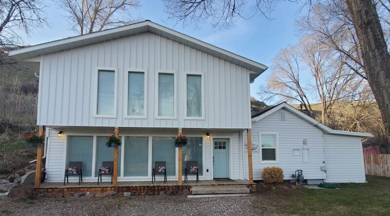 Primary Photo - 220 N Rapid Creek Rd