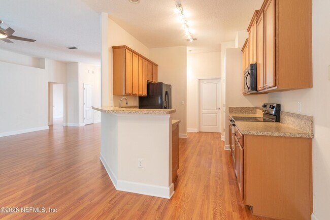 Building Photo - 153 Sanwick Dr